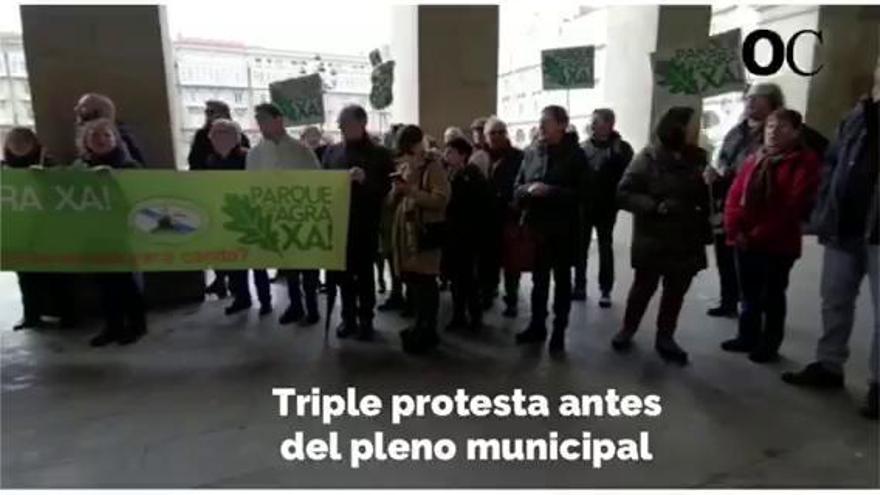 Tres protestas a las puertas de María Pita antes del pleno en A Coruña