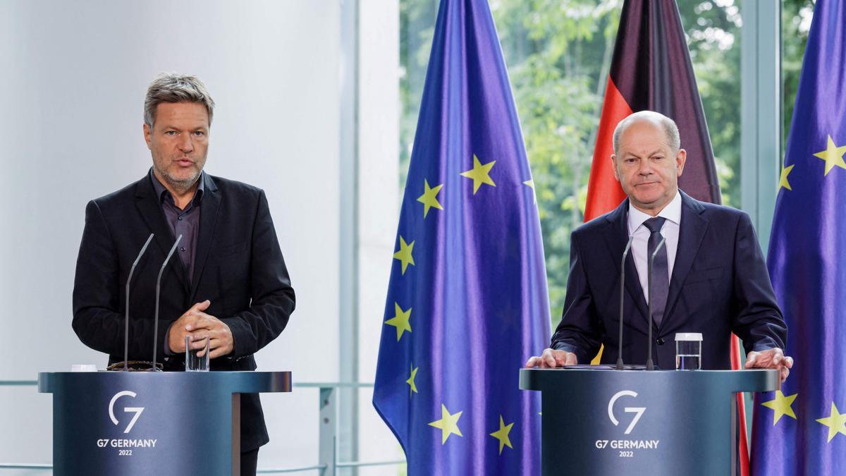 El ministro federal de Economía, Robert Habeck, y el canciller Olaf Scholz.