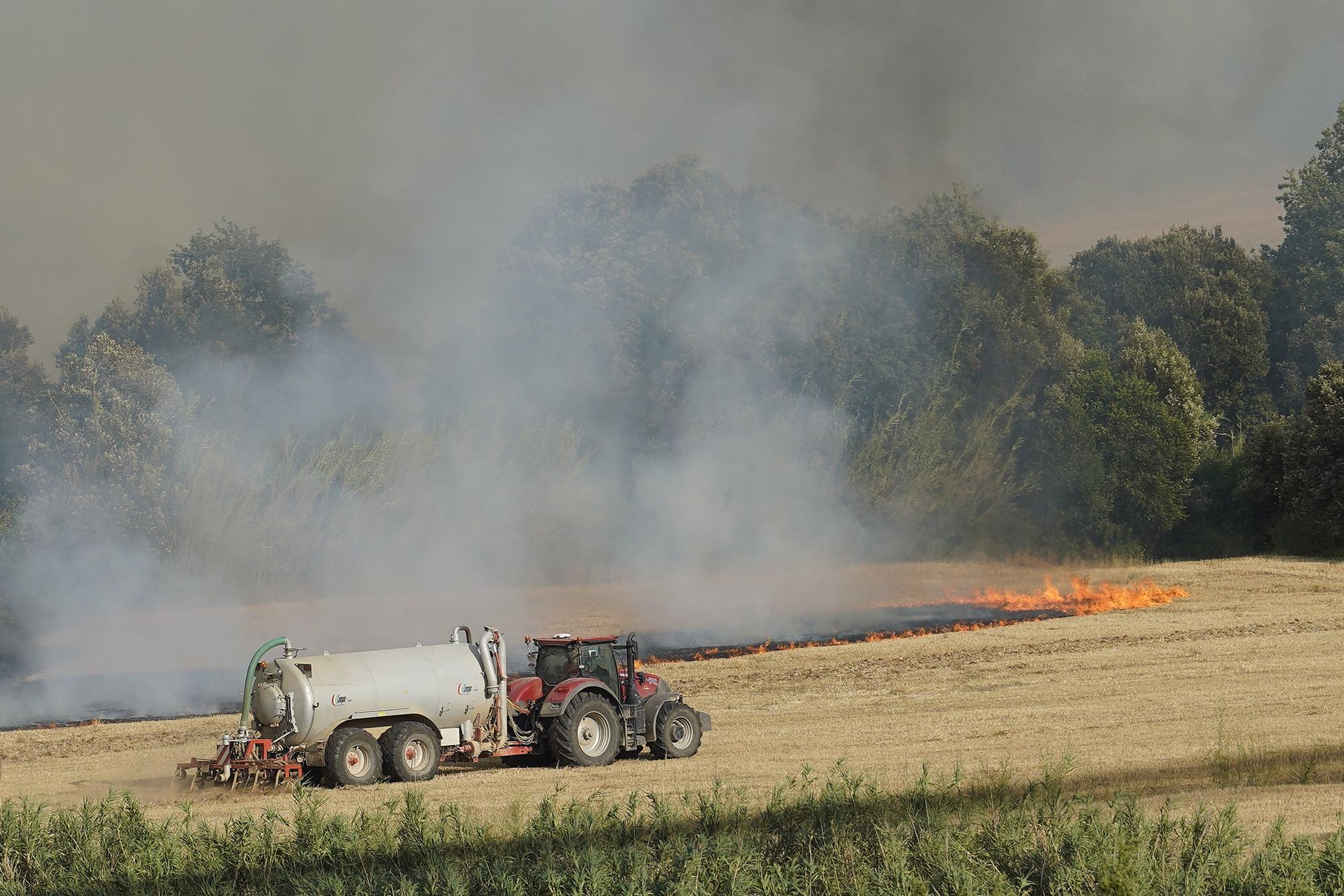 Les imatges de l'incendi de Ventalló i Vilopriu