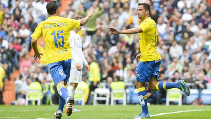 Hernán Santana celebra su tanto en el Bernabéu.