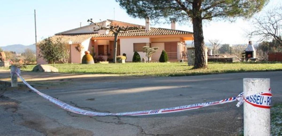 Casa assaltada a Campllong. Casa assaltada a Campllong.