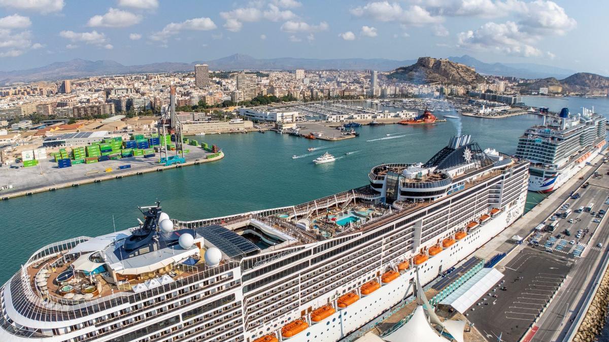 Gala de asociación Alicante Costa Blanca Turismo y Cruceros