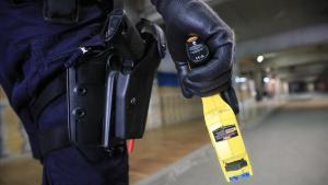 zentauroepp43884576 pistola taser201127111814