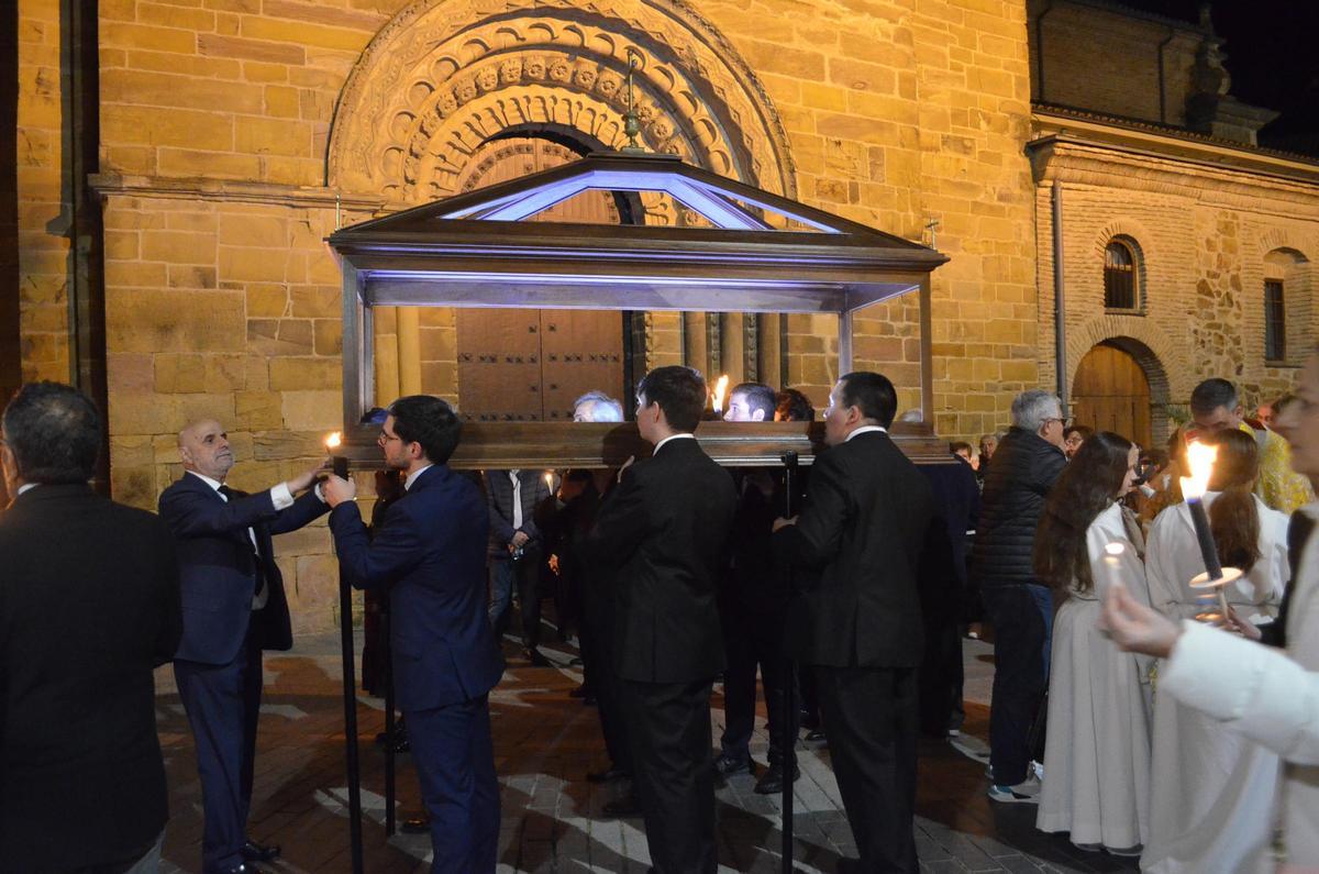 La nueva Procesión el Santo Sepulcro de Benavente, en imágenes