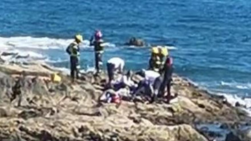 Muere una buceadora en la playa de El Cabrón