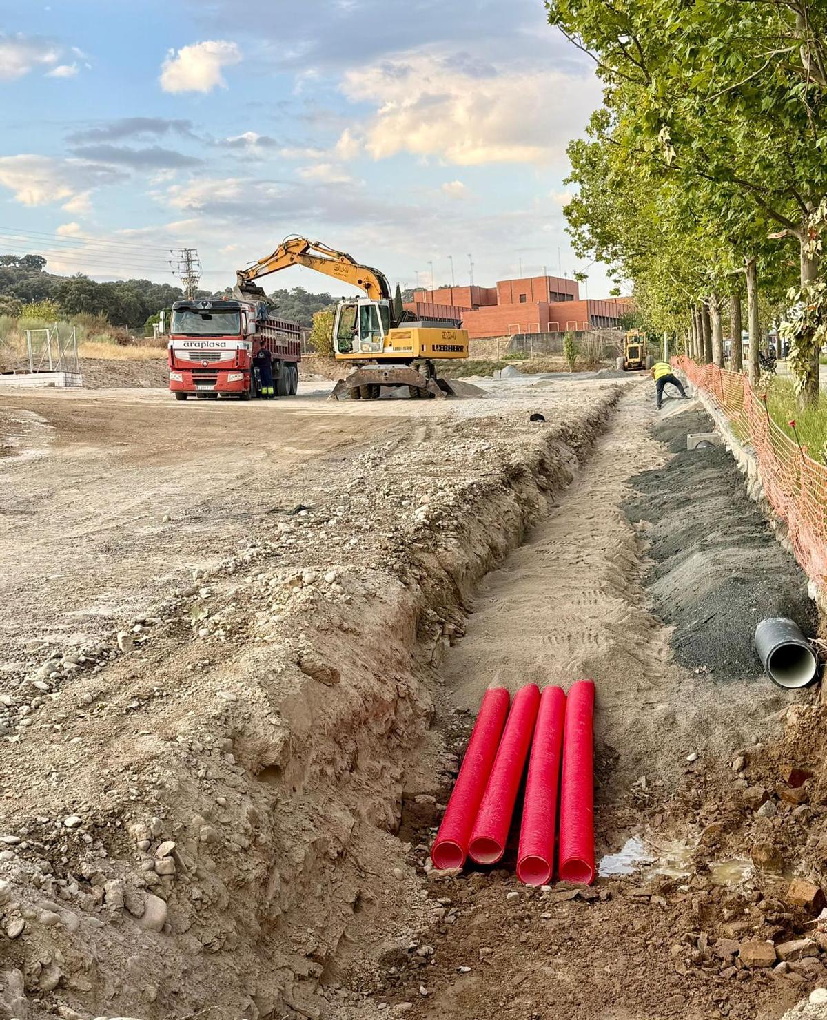 Trabajos de mejora de infraestructuras en Navalmoral de la Mata.