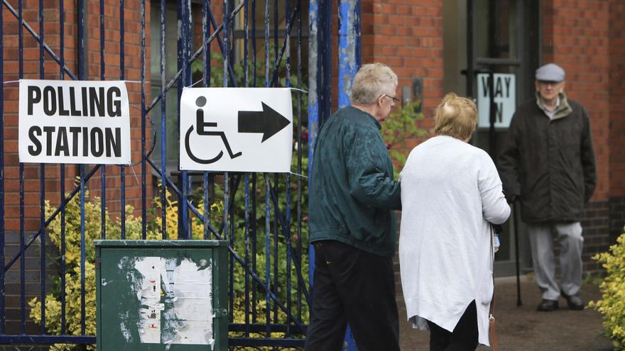 Londres convocará elecciones en Irlanda del Norte este mes si no hay Gobierno