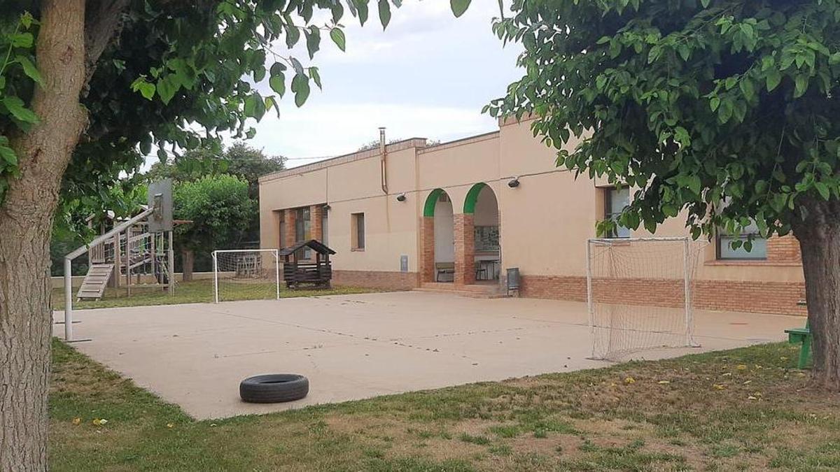L'escola de Cistella.