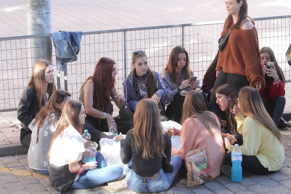 Centenares de estudiantes en la bienvenida de la UPCT