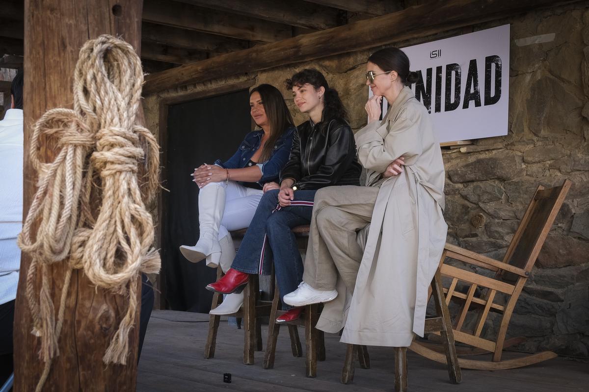Visita al rodaje de 'Trinidad' con las actrices Karla Sofía Gascón, Gabriela Andrada y Paz Vega