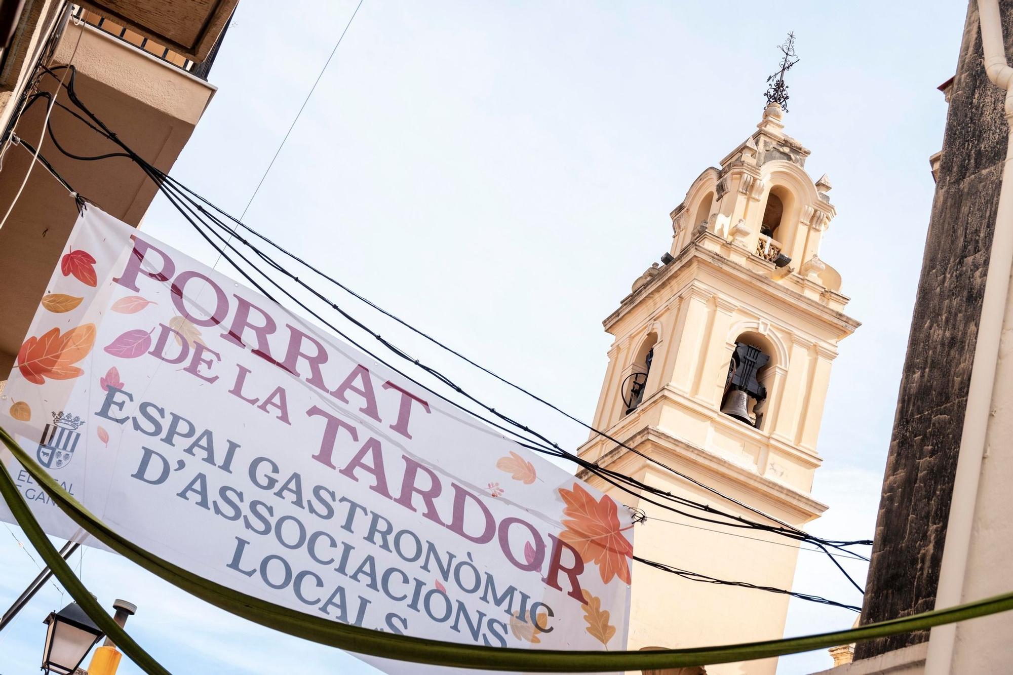 El 'Porrat de la Tardor' ompli els carrers del Real de Gandia
