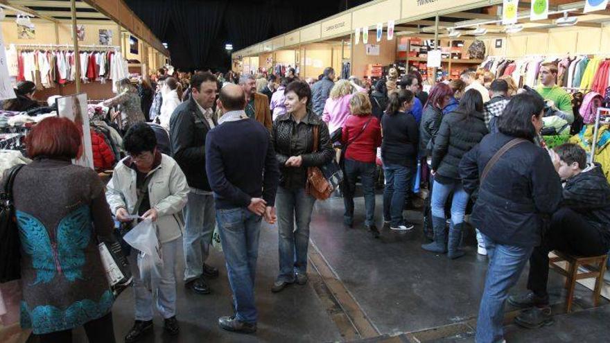 La feria de las gangas vuelve hoy a Zaragoza