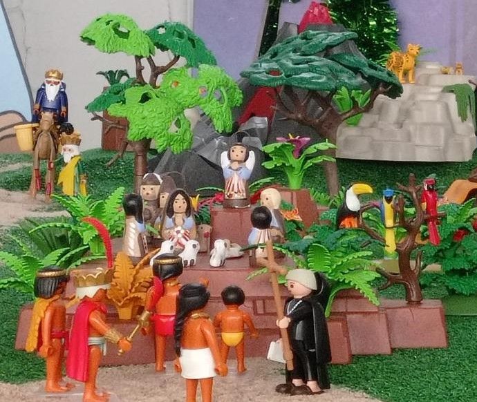 La Pola monta el gran belén: de las escenas con güevos pintos a los playmobil y portales "mineros"