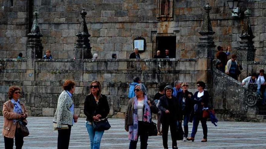 Turistas en Cambados. // I. Abella