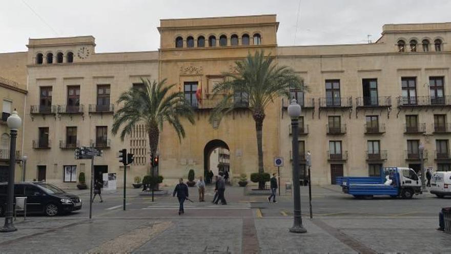 El tripartito descarta sacar una plaza de interventor pese a lo que marca la nueva normativa