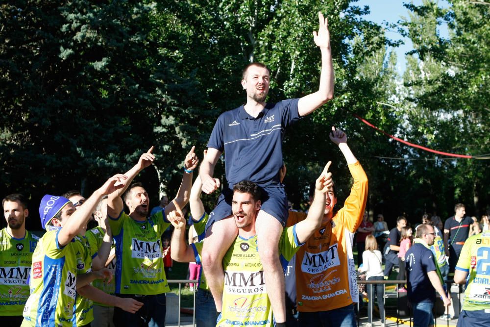 Zamora celebra el ascenso del MMT Seguros