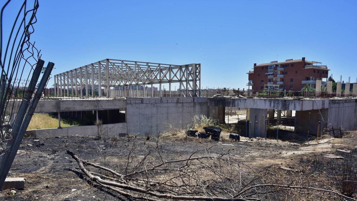 Obras de la piscina de la Margen Derecha en Badajoz.