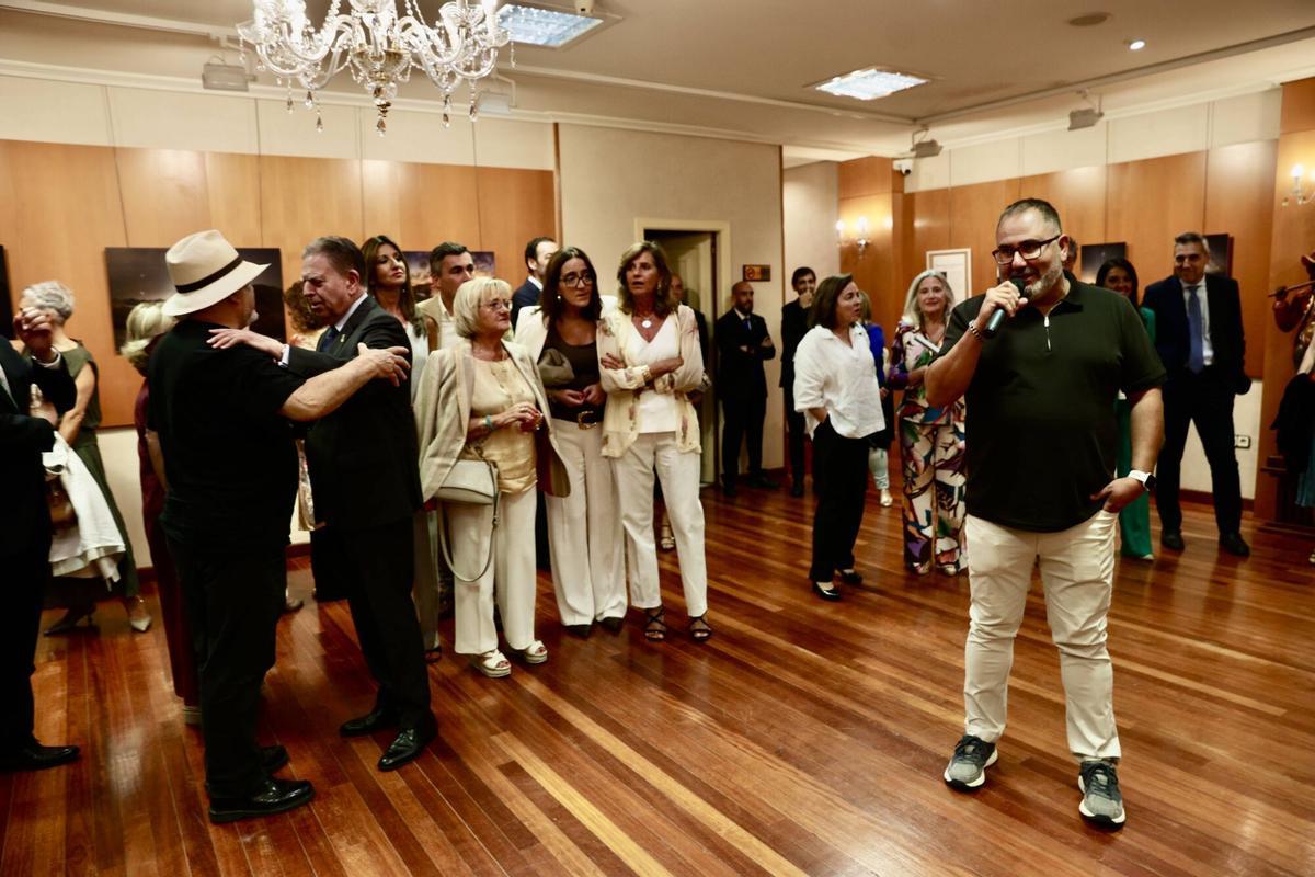 El Centro Asturiano de Oviedo abre sus fiestas con el pregón de la pediatra Lucía Galán El Centro Asturiano de Oviedo abre sus fiestas con el pregón de la pediatra Lucía Galán