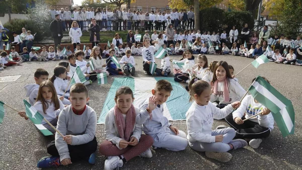 Día de la bandera andaluza en el colegio Juan de Mena de Córdoba, hace unos días.