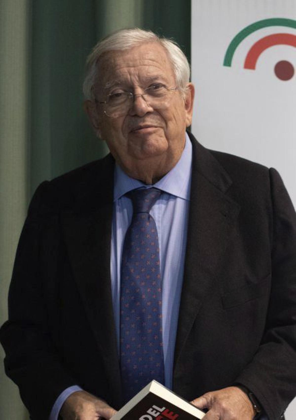 El obispo repasa el último año de la diócesis en el foro del periódico