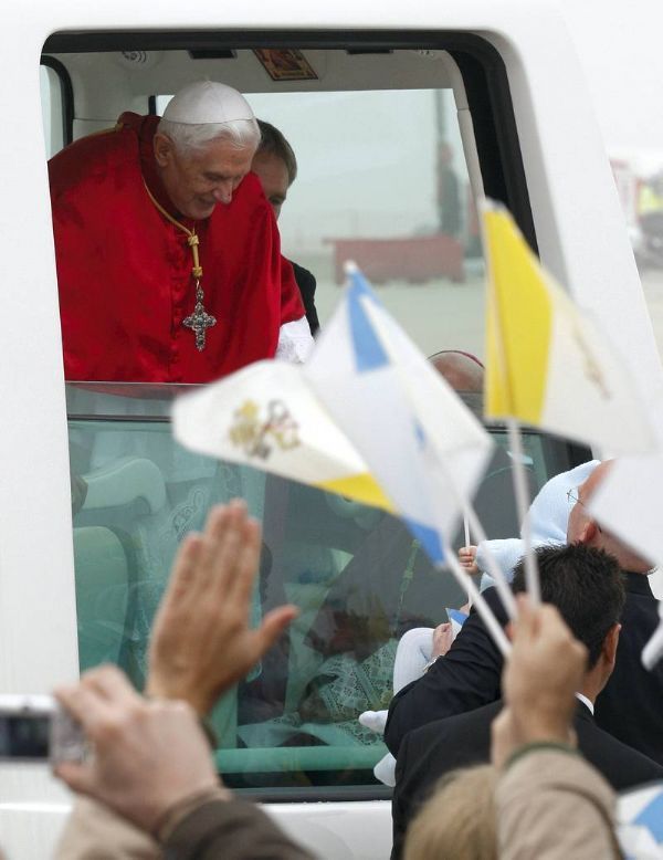 El Papa llega a España