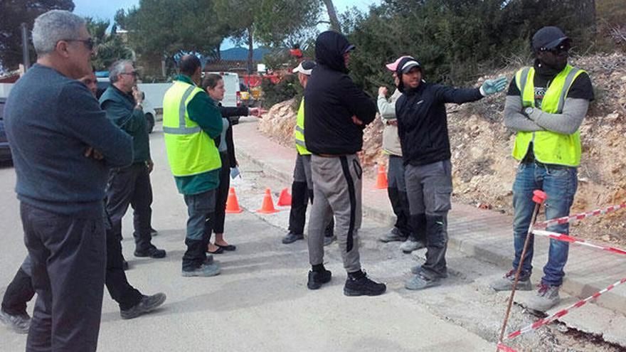 Trabajadores en el lugar donde se ha producido el siniestro laboral