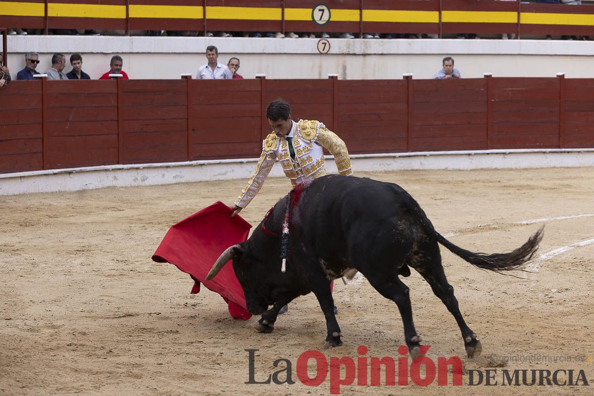 Tarde histórica en Abarán con la alternativa de José María Trigueros y el indulto de Tomás Rufo, junto a Castella salieron a hombros
