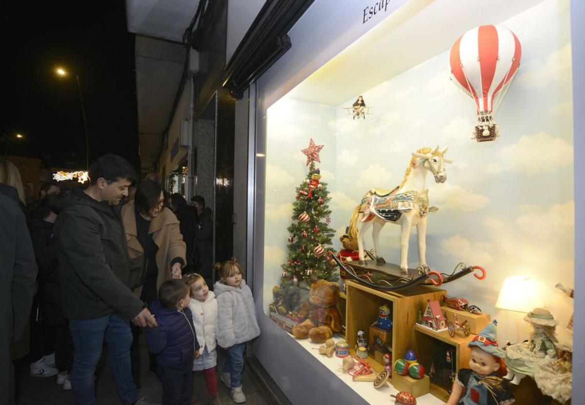 «A xoguetería do Comercio Novo». |  Bernabé/Javier Lalín