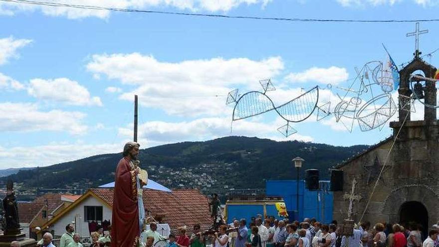 Una de las procesiones del año pasado en Domaio. //S.A.