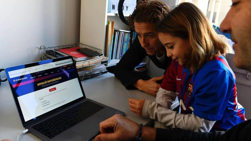 Referèndum per a l’Espai Barça: «El mòbil, per a la joventut»