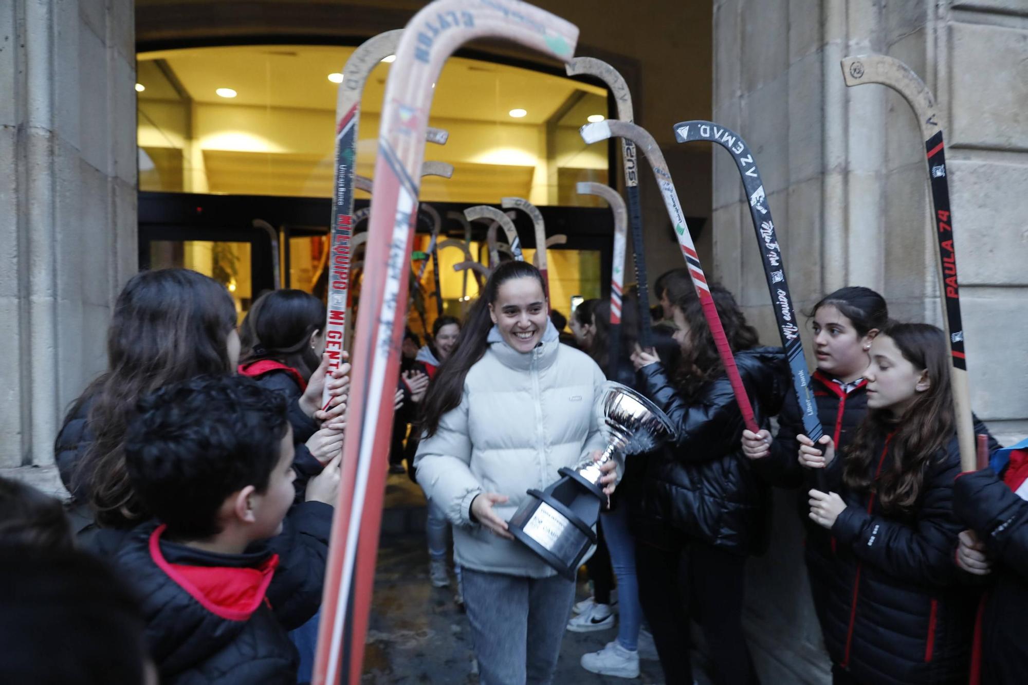 La recepción en el Ayuntamiento a las jugadoras del Telecable Gijón, en imágenes