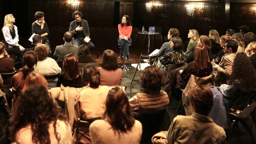 Rodrigo Cortés, durante el encuentro celebrado en el teatro Filarmónica. | Mercedes Blanco