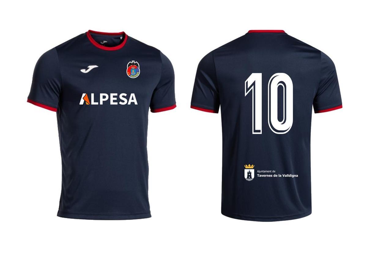 La camiseta conmemorativa.