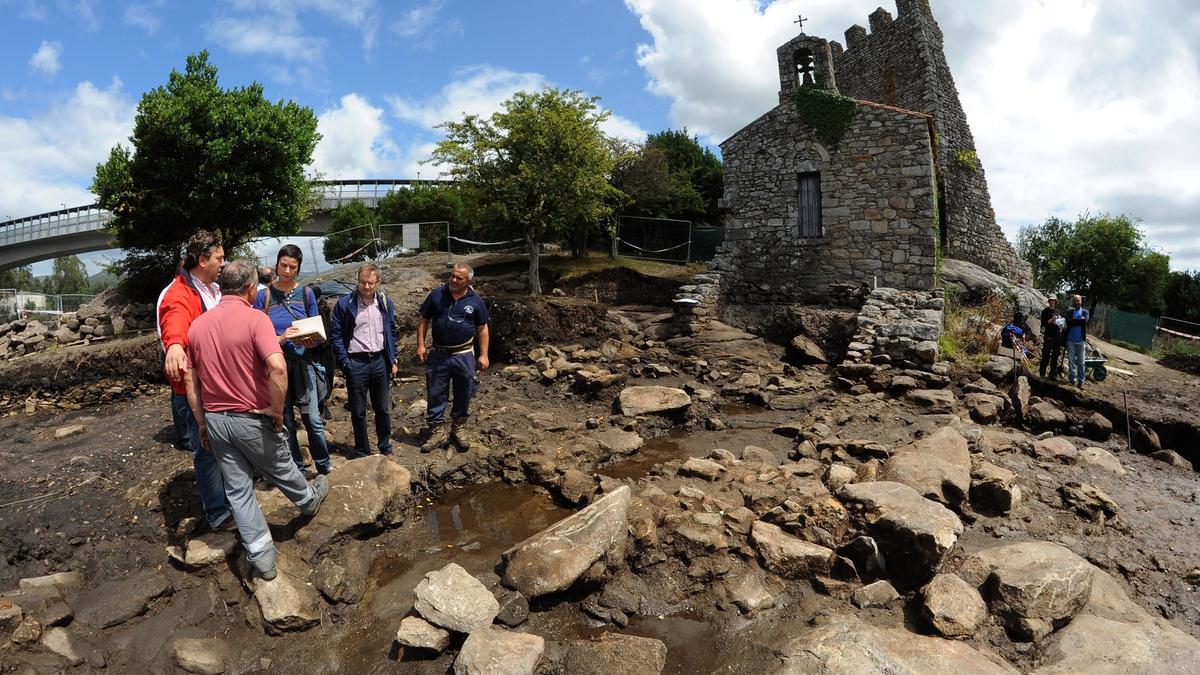 Excavaciones arqueológicas realizadas hace más de una década en el entorno de las Torres de Oeste.