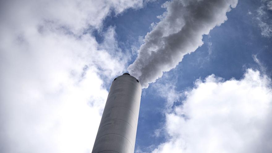 Así impactan los derechos de emisión de CO2 en la subida de la luz