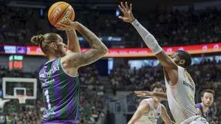 El Unicaja muestra su poderío ante un endeble Lleida