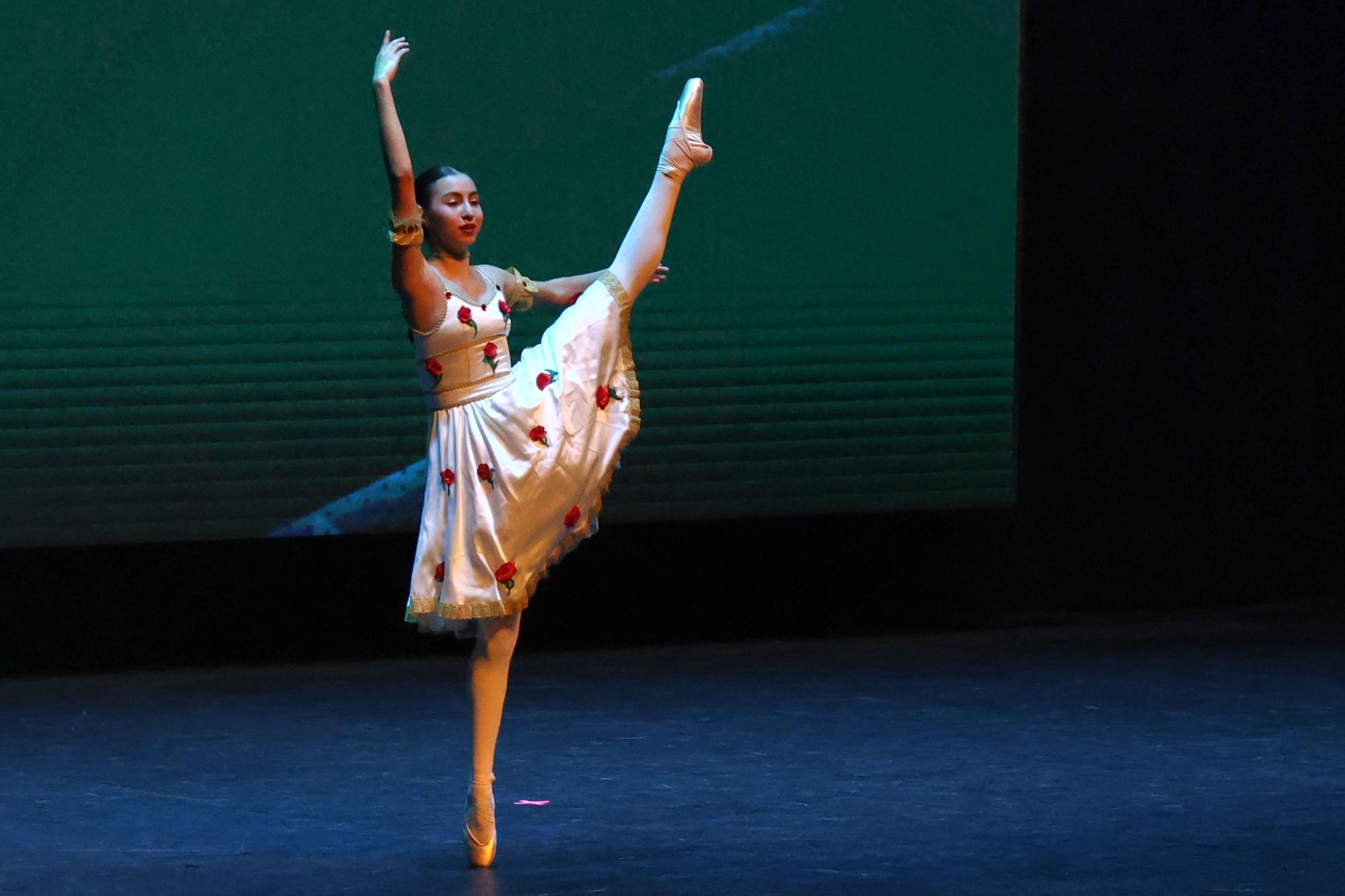 La ciudad se entrega a la música y la danza