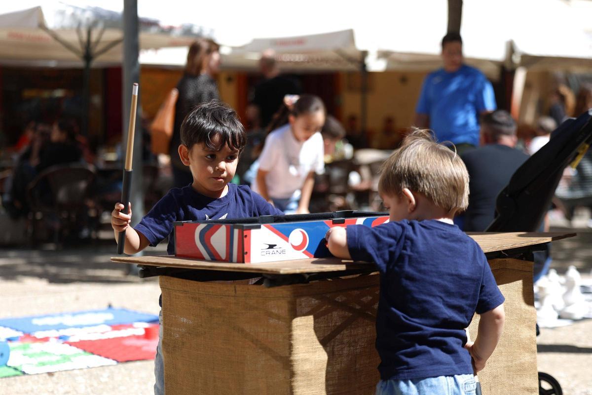 Así se divierten los niños en la Ibiza Medieval