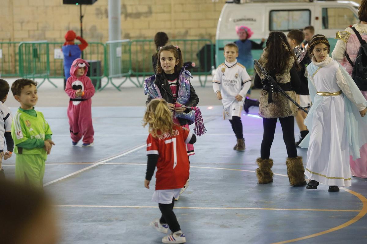 La celebración del Carnaval en el polideportivo de Piedras Blancas en una imagen de archivo.