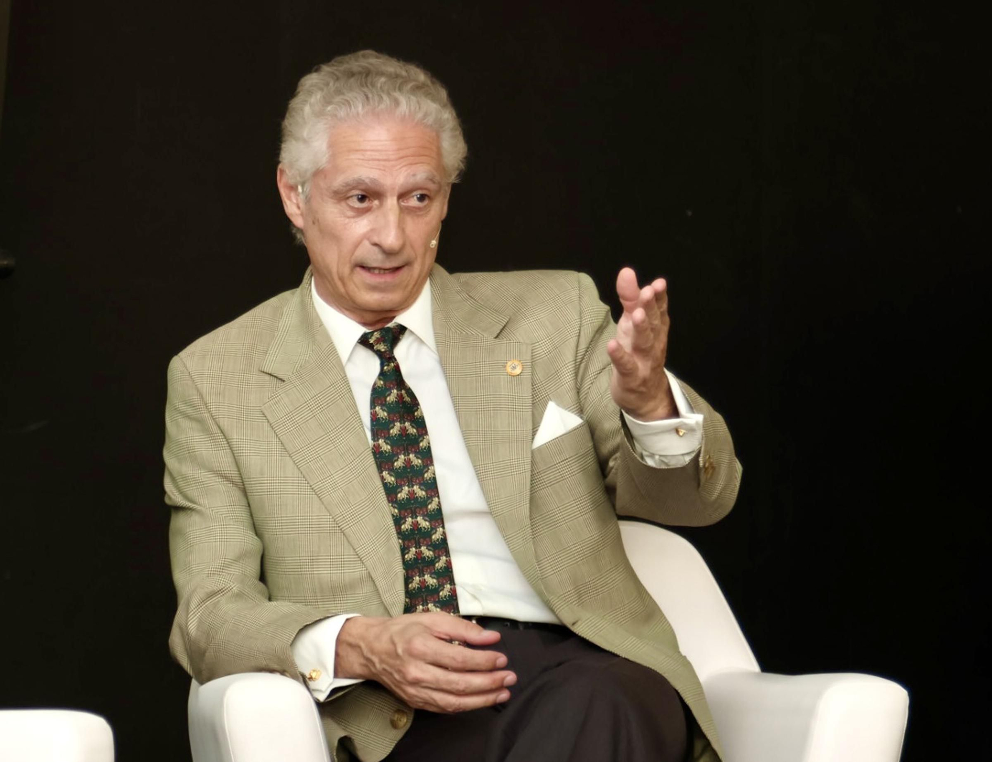 I ciclo de coloquios taurinos en Alicante en el centenario de Paquito Esplá: "Dinastía Bienvenida"