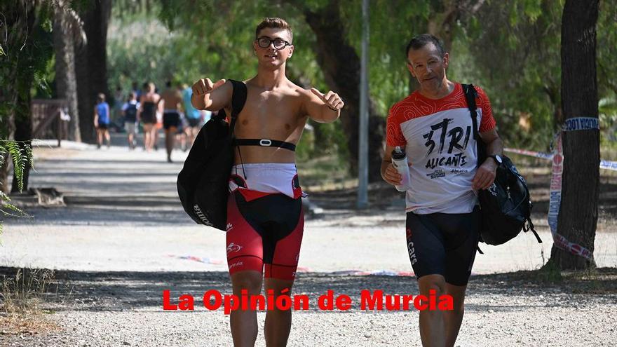 Sergio Fernández y Elena Berruezo ganan el Triatlón de Blanca