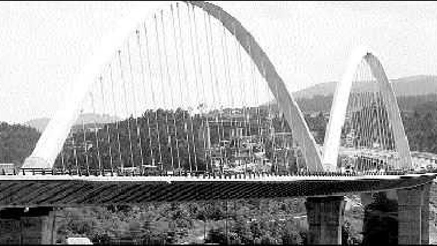 Viaducto sobre la ría de Navia.