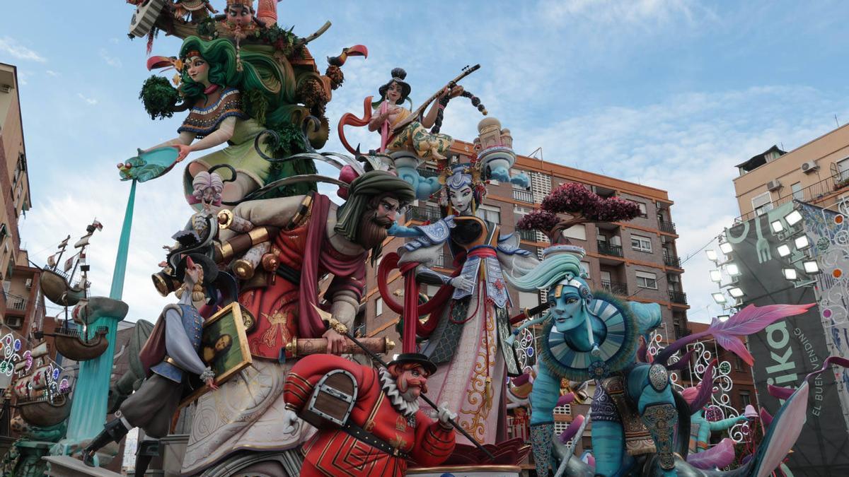 Falla Monestir de Poblet - Aparicio Albiñana, del artista Josué Beitia