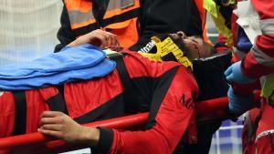 Ruben Loftus-Cheek tuvo que abandonar el juego entre Milan y Parma en una camilla, inmovilizado y con collarín