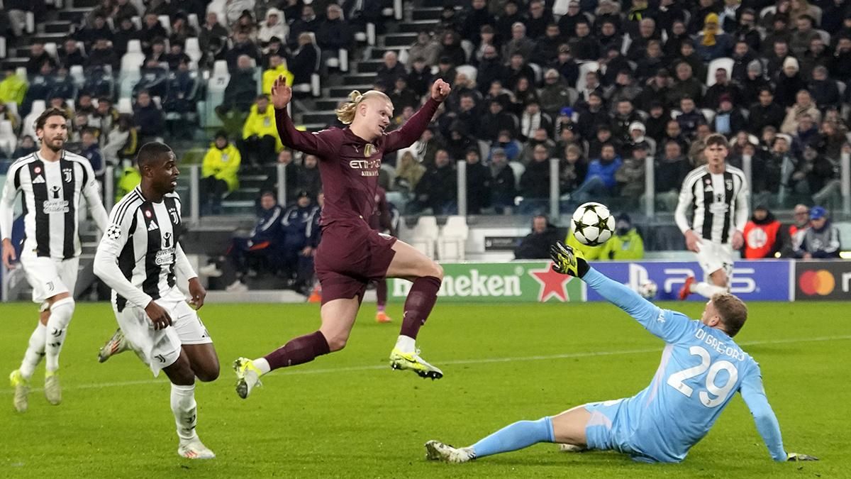 Juventus - Manchester City: Las paradas de Michele Di Gregorio