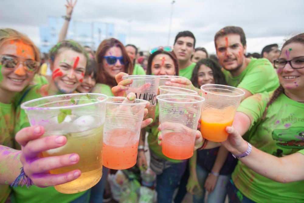 Miles de estudiantes en la macrofiesta universitar