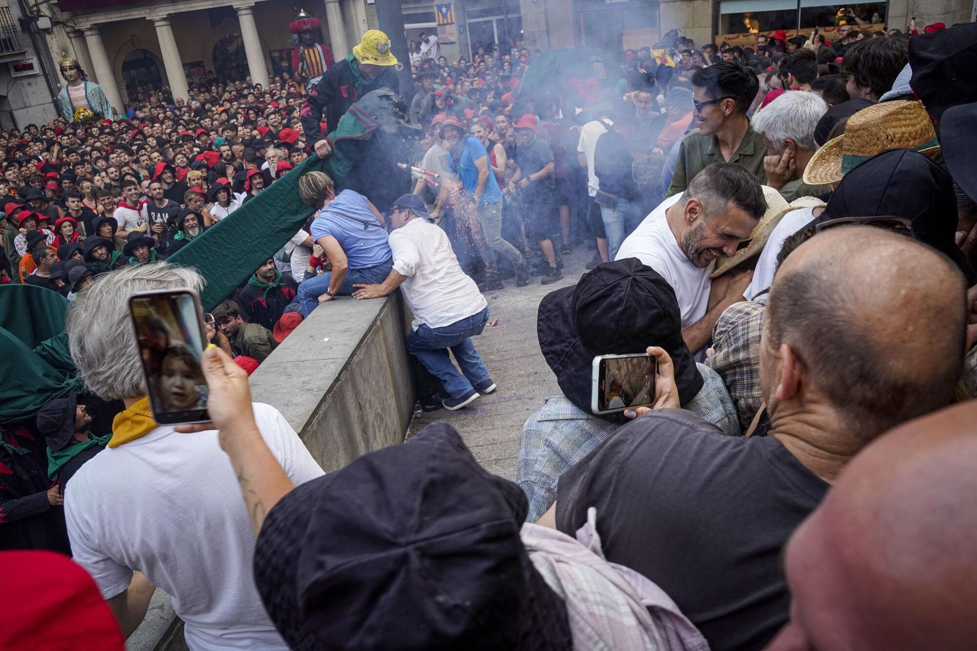 Incident a l'inici del passacarrers de Patum de dissabte