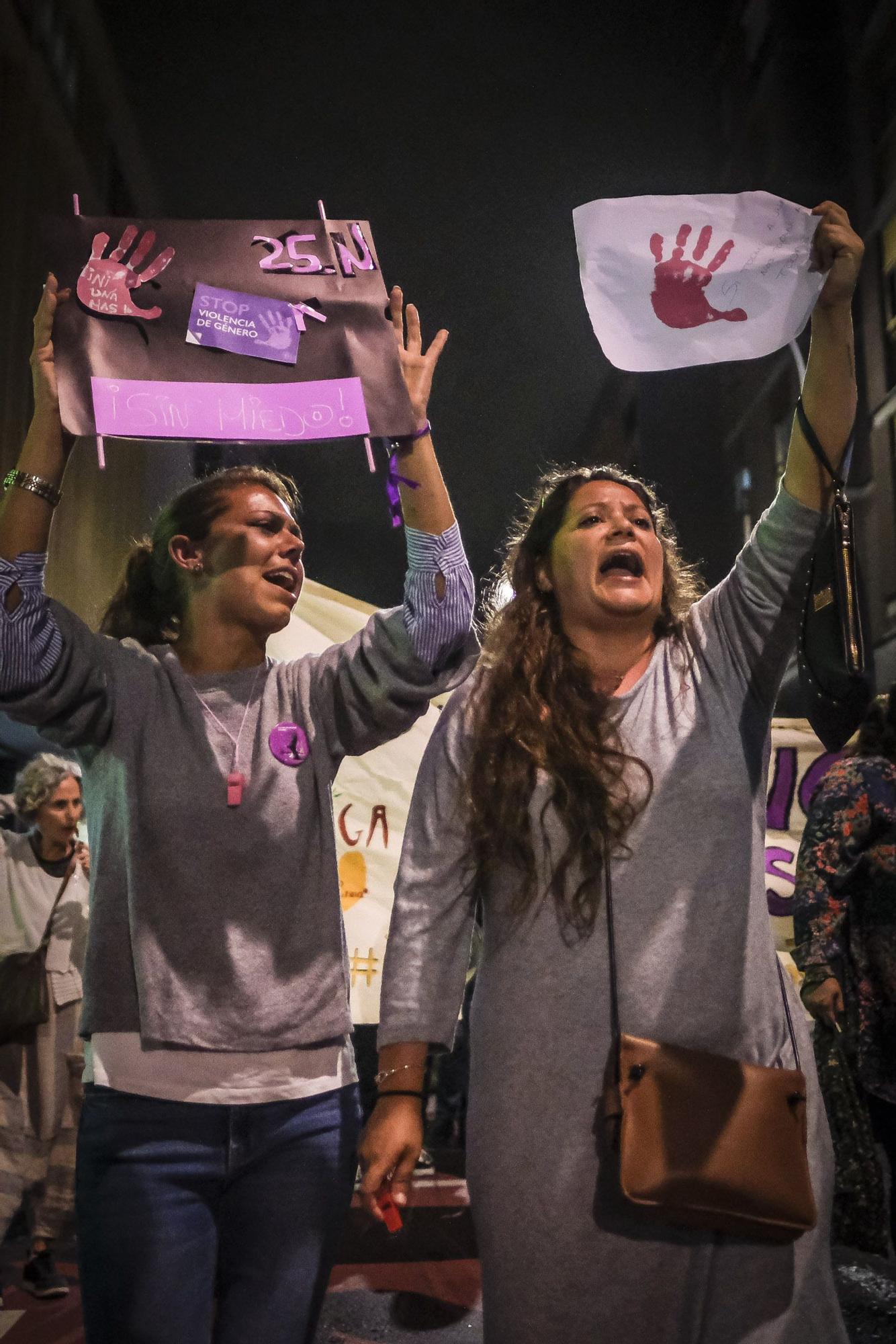 Manifestación por el Día Internacional de la Eliminación de la Violencia contra las Mujeres