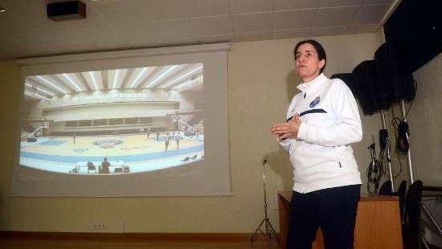 Un momento de la charla celebrada ayer. // Noé Parga