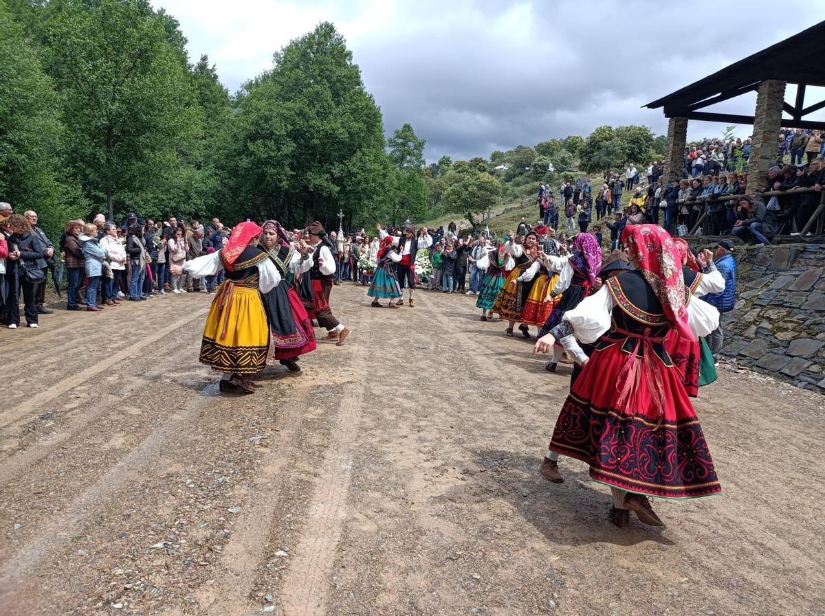 La devoción a la Virgen de Fátima une a la Raya alistana